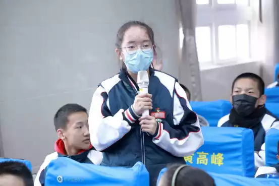女子4×200米游泳决赛视频_中国队4×200米游泳接力_60米冠军去游泳的是谁