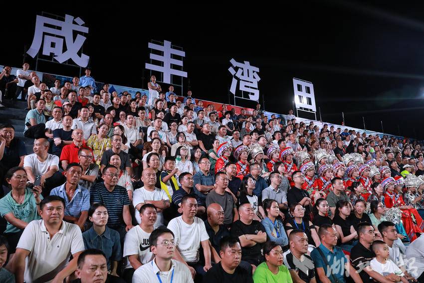 湖北省篮球联赛冠军照片_2020湖北篮球比赛_2021湖北省篮球联赛