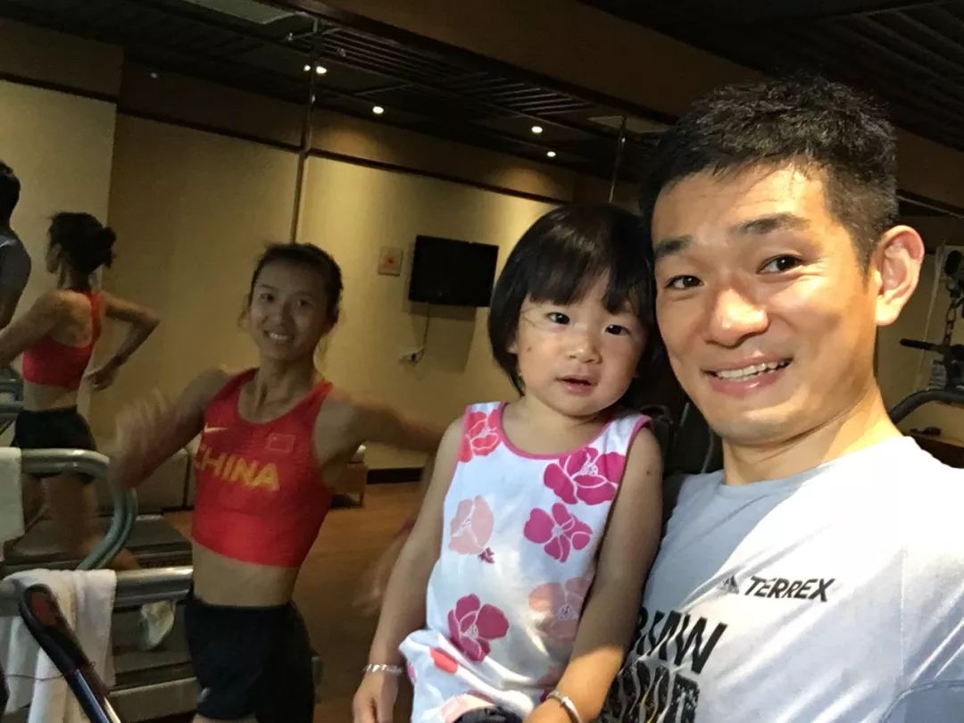 竞走运动_运动竞走视频_运动竞走图片