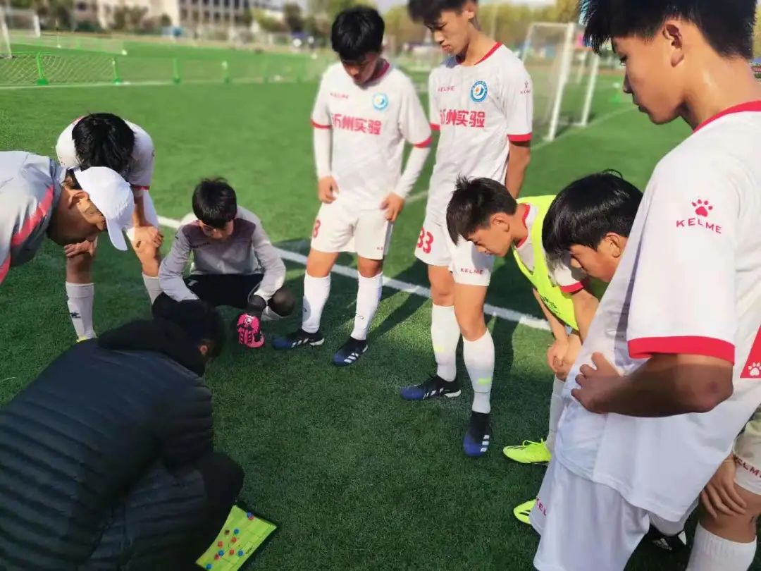 龙华区初中足球比赛冠军_龙华足球培训学校_龙华足球青训机构