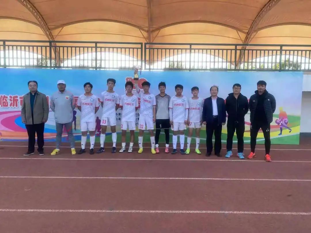 龙华足球青训机构_龙华区初中足球比赛冠军_龙华足球培训学校